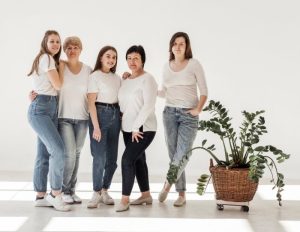 Etymologia i znaczenie imienia Lucyna – historia świętowania oraz znane osobistości