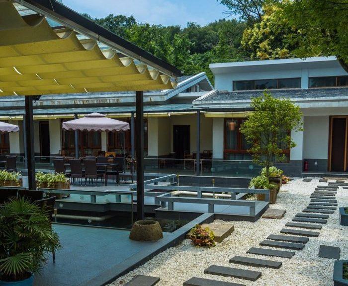 Oświetlenie ogrodowe LED - energooszczędne pomysły na wieczorne spotkania